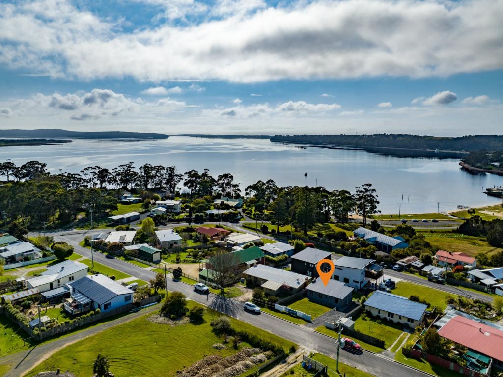 7 Halcyon Gr, St Helens, TAS 7216