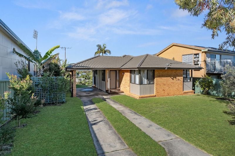21 Woolana Ave, Budgewoi, NSW 2262