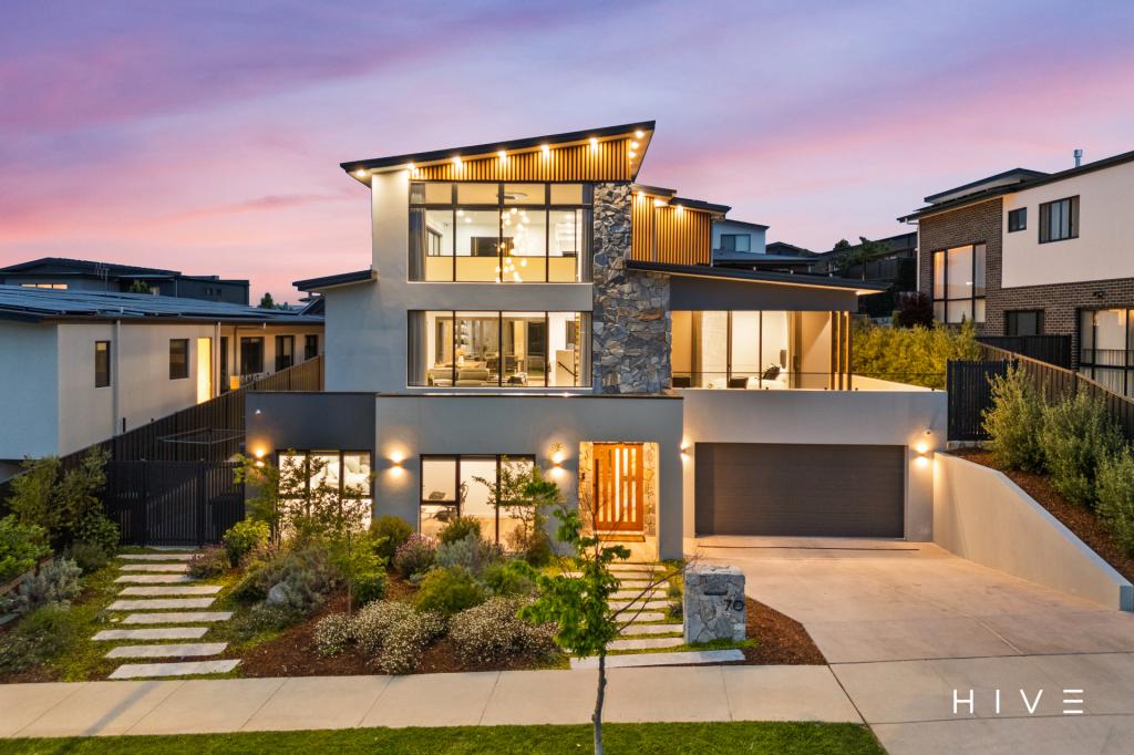 70 Thwaites Cres, Wright, ACT 2611