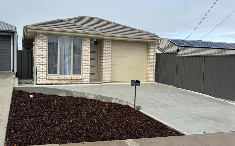 6 Marcian St, Christie Downs, SA 5164