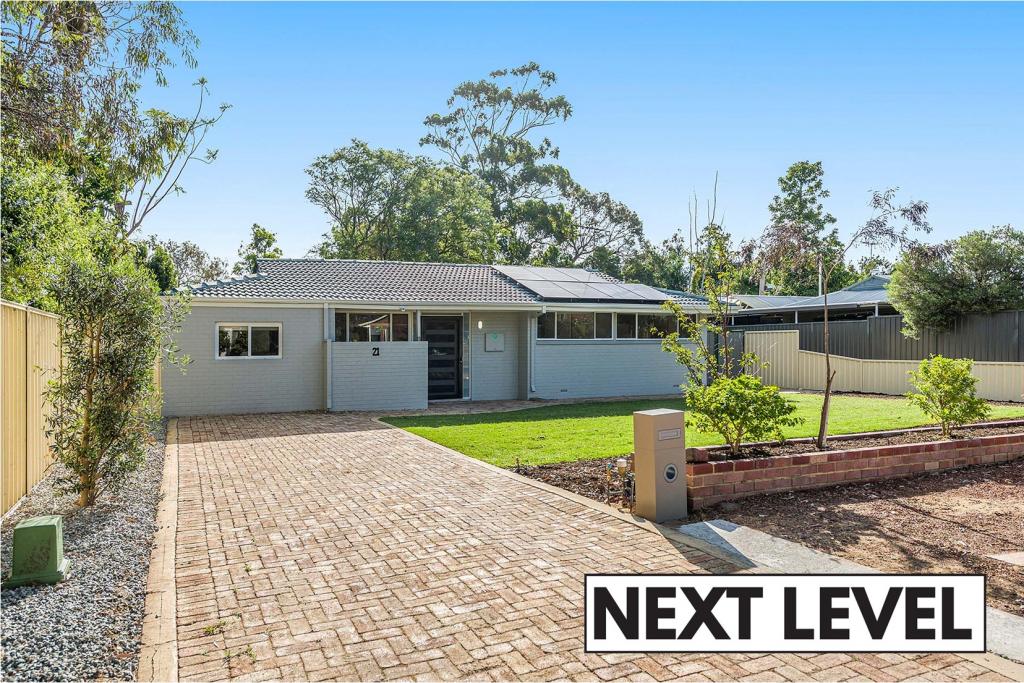 21 THOMPSON DR, WANNEROO, WA 6065