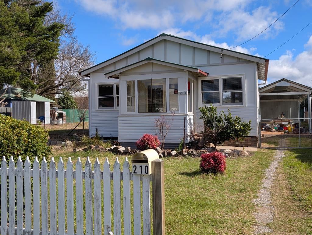 210 Chapel St, Armidale, NSW 2350