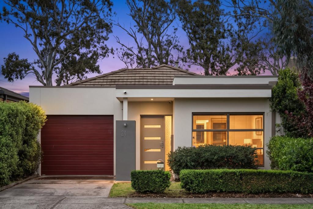 24 Livida Cct, Lyndhurst, VIC 3975