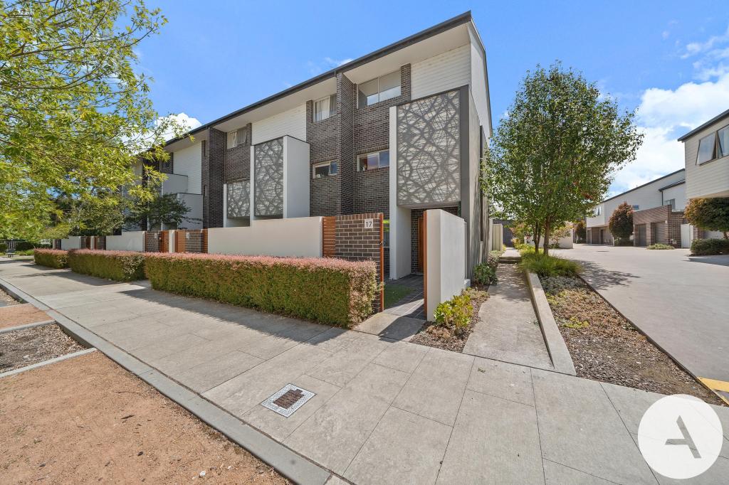 17/2 Clare Burton Cres, Franklin, ACT 2913