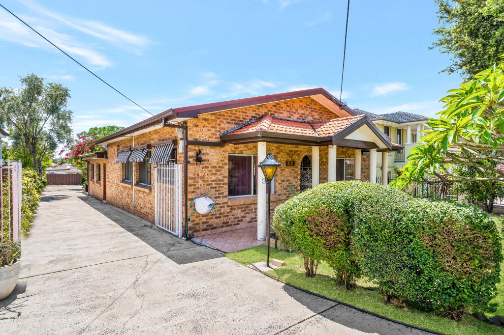 230 Ware St, Fairfield Heights, NSW 2165