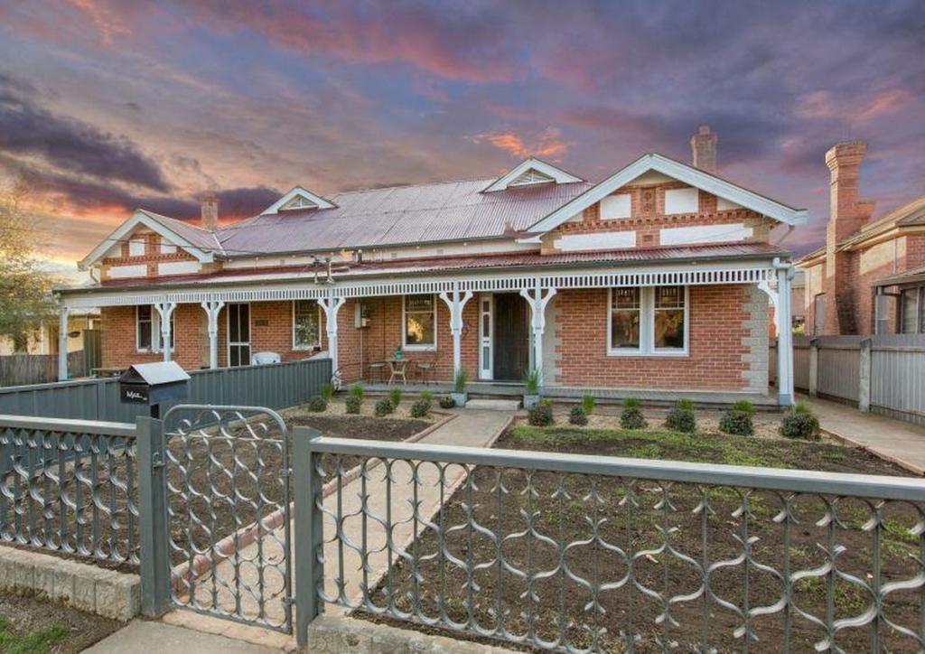 89 Kincaid St, Wagga Wagga, NSW 2650