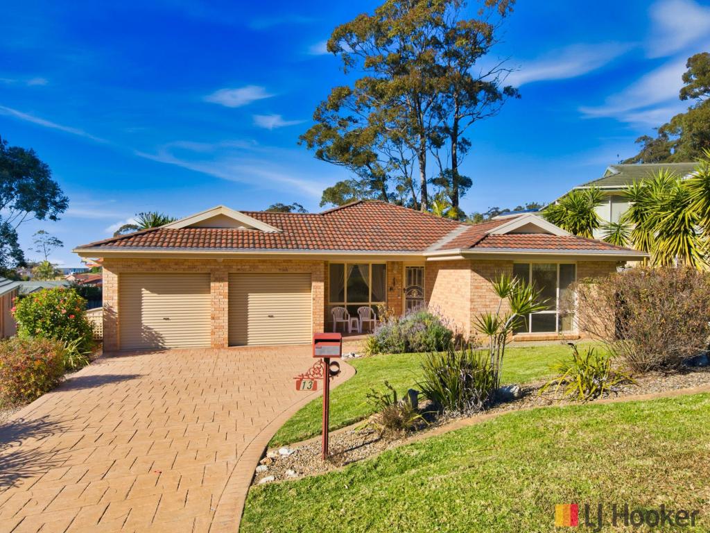 13 Poole Pl, Sunshine Bay, NSW 2536