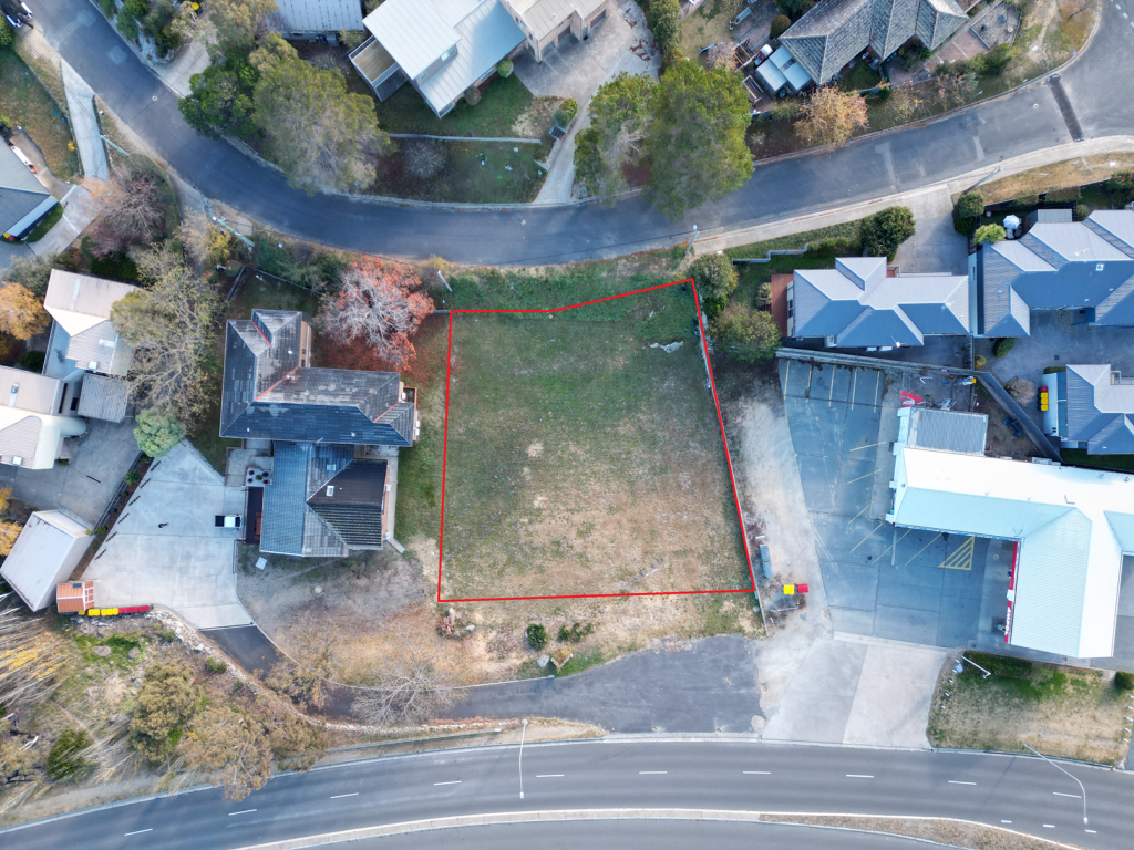 3 Mclure Cct, Jindabyne, NSW 2627