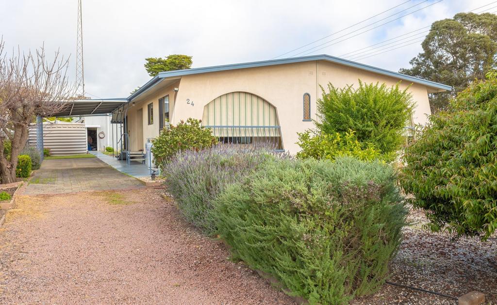 24 Dearman St, Lock, SA 5633