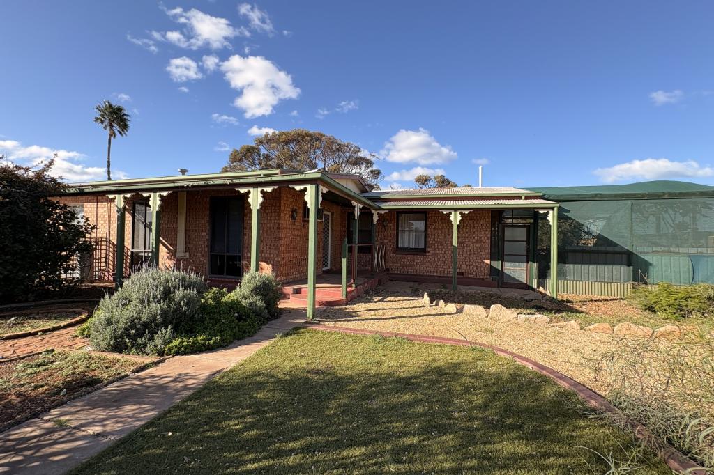 24 PATTEN ST, WHYALLA STUART, SA 5608
