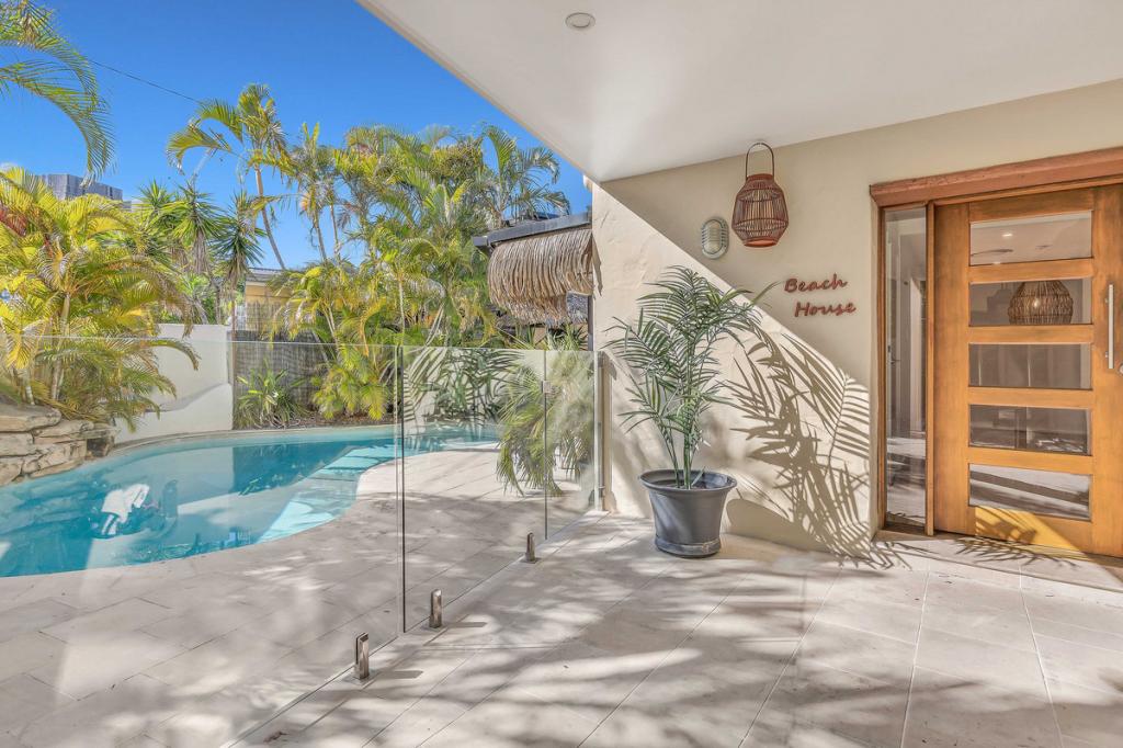 32 DIANA AVE, BURLEIGH HEADS, QLD 4220