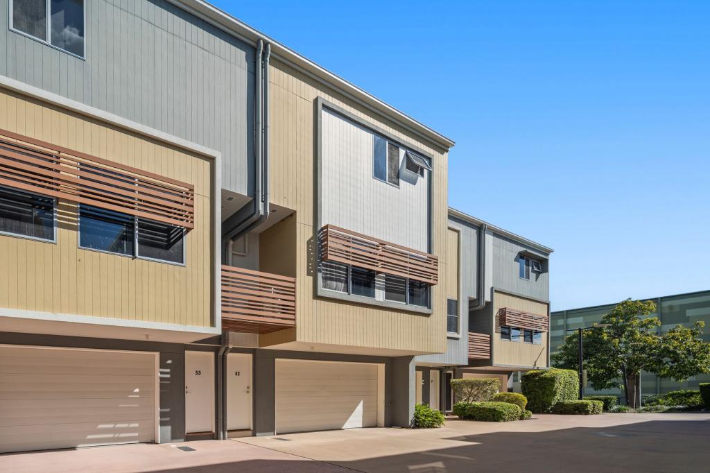 52/1 Grande Ave, Carrara, QLD 4211