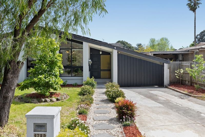 1725 Ferntree Gully Rd, Ferntree Gully, VIC 3156