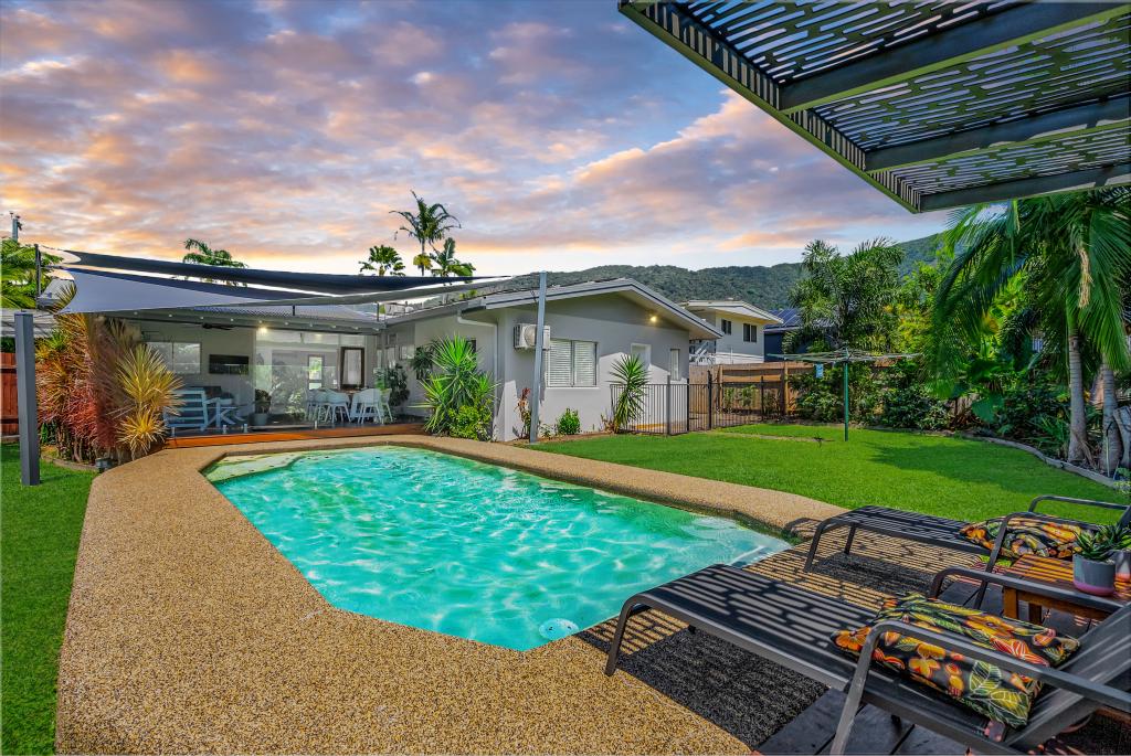 28 Terebra St, Palm Cove, QLD 4879