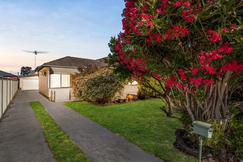 26 Cromwell St, Glenroy, VIC 3046