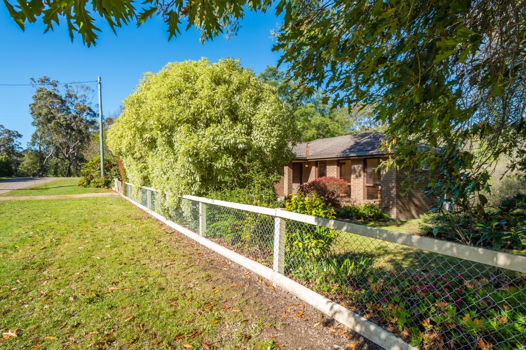 98 Margaret St, Macedon, VIC 3440