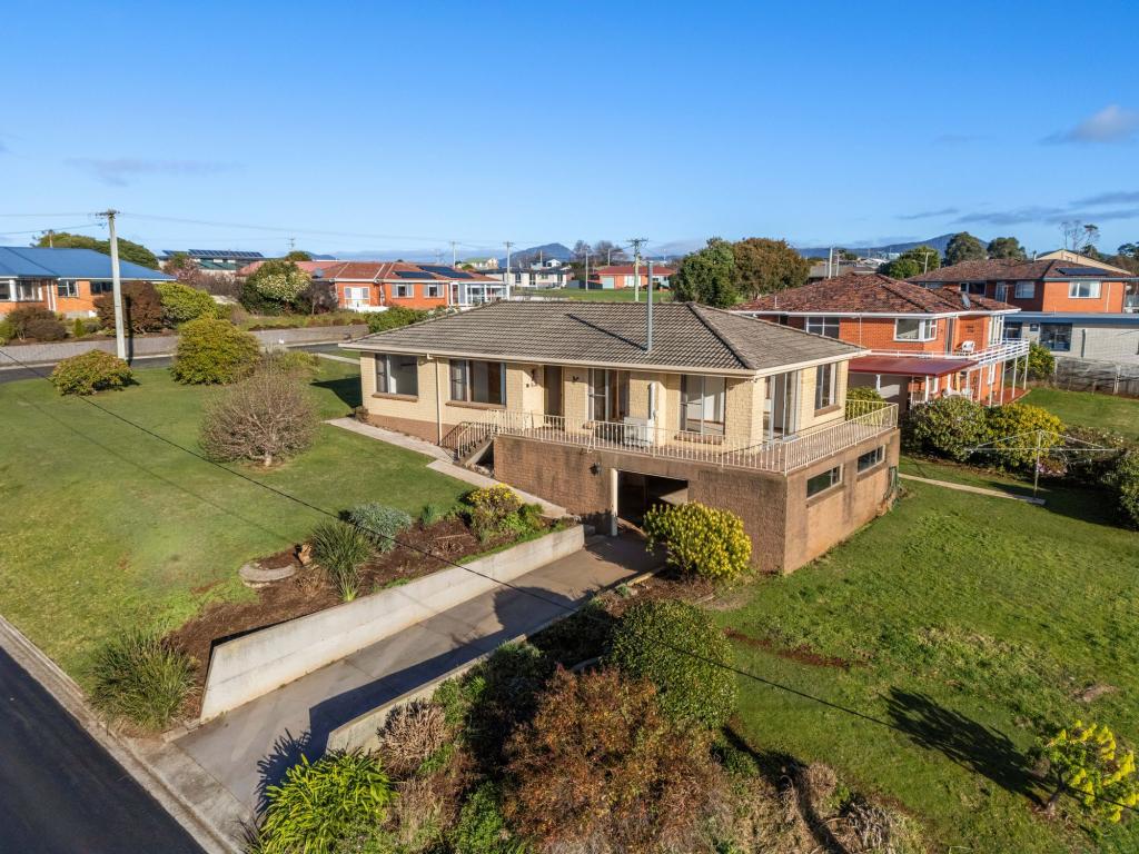 2 Highfield Cres, West Ulverstone, TAS 7315