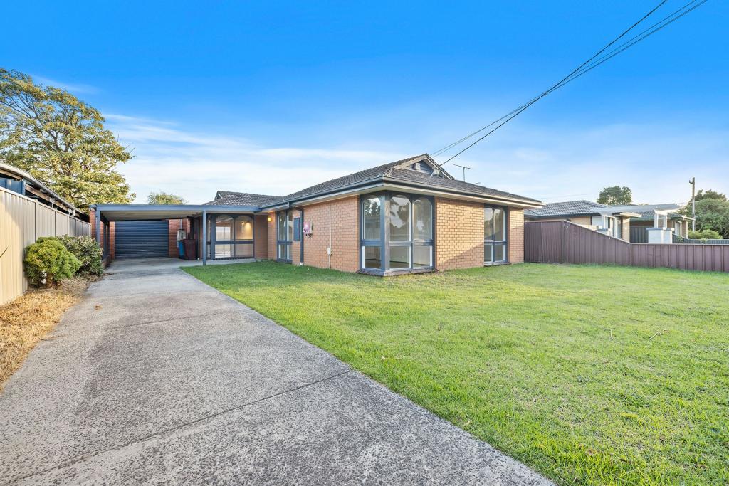 16 Cochrane St, Cranbourne, VIC 3977