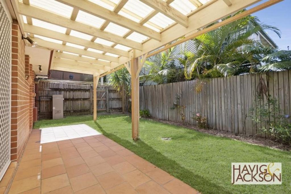 2/34 Stoneleigh St, Albion, QLD 4010