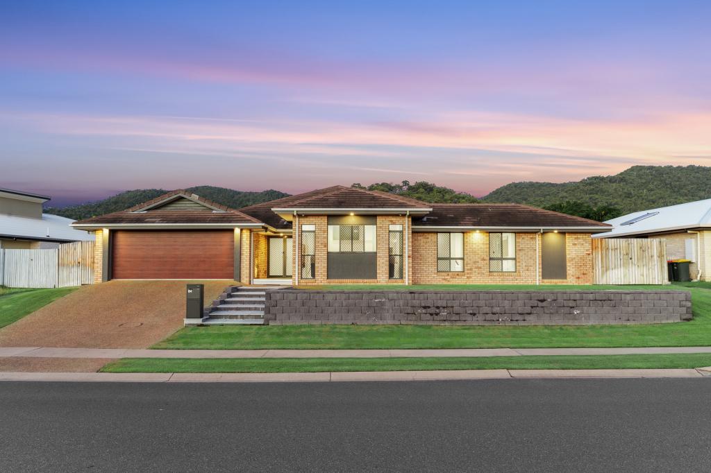 84 SPRINGFIELD DR, NORMAN GARDENS, QLD 4701