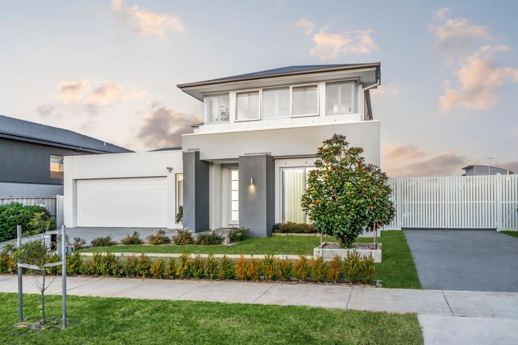 11 Miranda Cres, St Leonards, VIC 3223