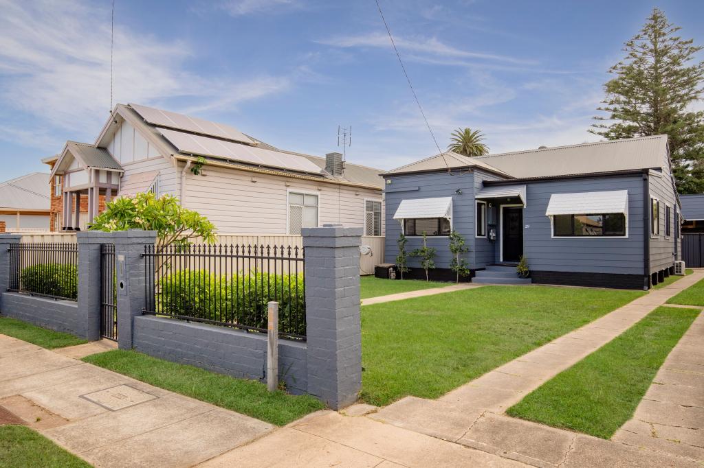 29 Roe St, Mayfield, NSW 2304