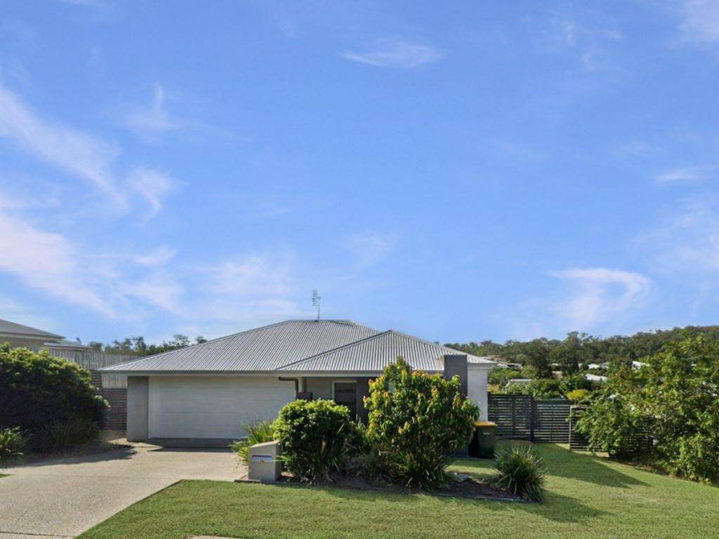 24 CLOVER CRES, BOYNE ISLAND, QLD 4680