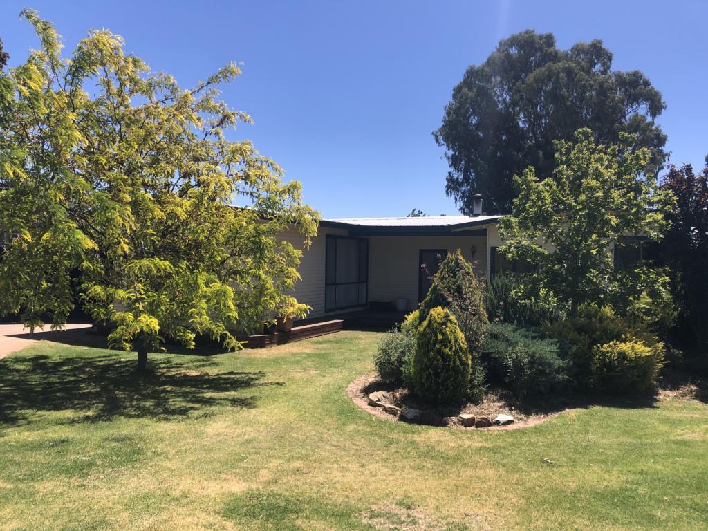 6 Clifton Rd, Jamestown, SA 5491