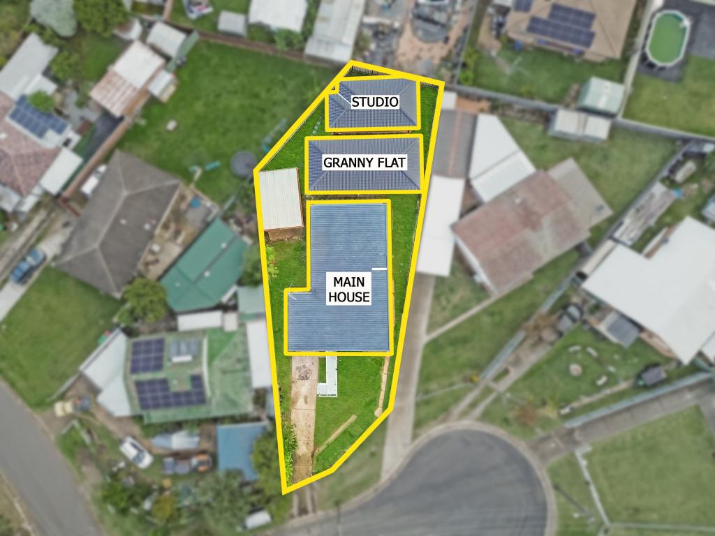 1 & 1a Milak Pl, Whalan, NSW 2770