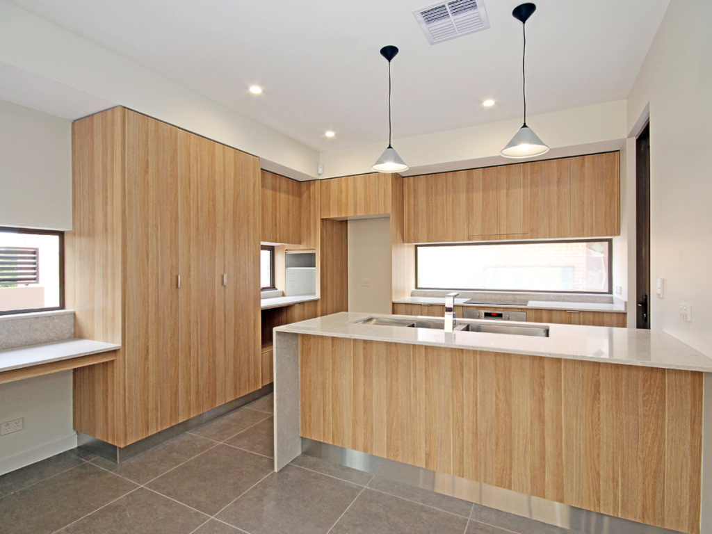 9/2 Ninth Ave, Coorparoo, QLD 4151