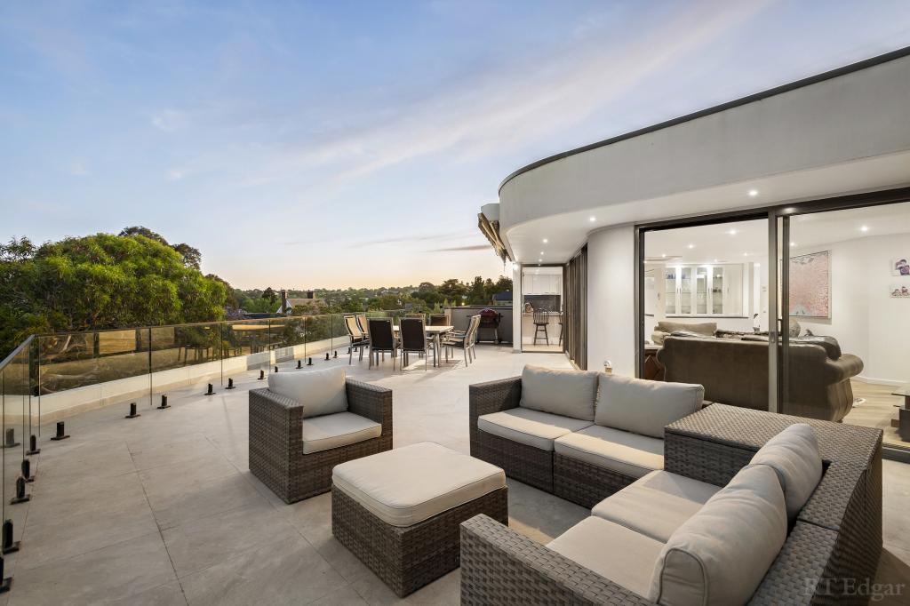 Penthouse 9/245 Kooyong Rd, Toorak, VIC 3142