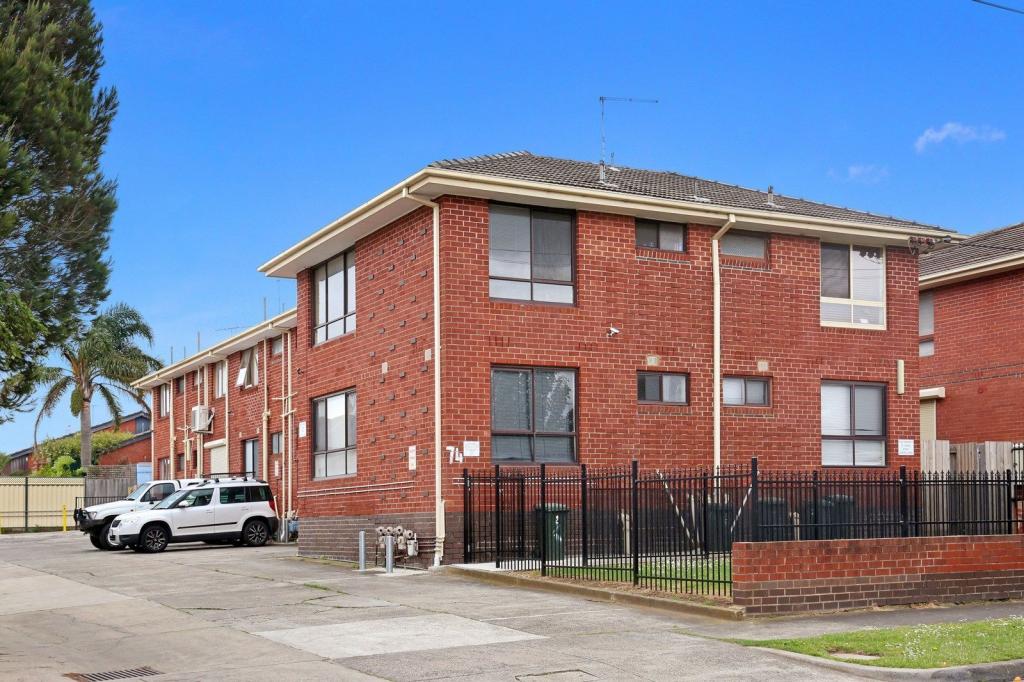 7/74 King William St, Reservoir, VIC 3073