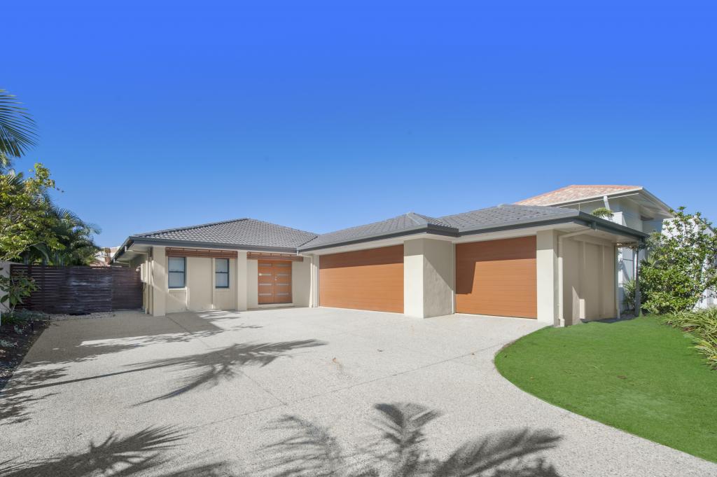 2570 CRESSBROOK DR, HOPE ISLAND, QLD 4212