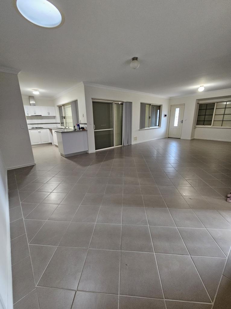 12/10 Brooks St, Kalamunda, WA 6076