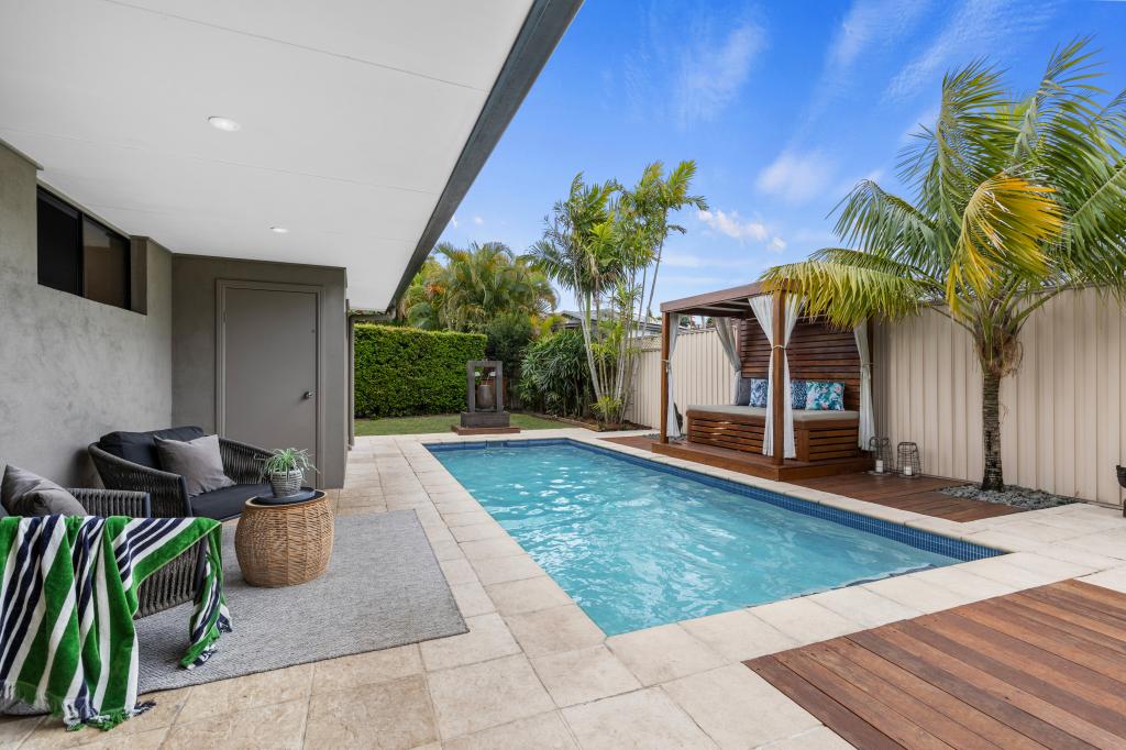 3 TERN DR, BURLEIGH WATERS, QLD 4220