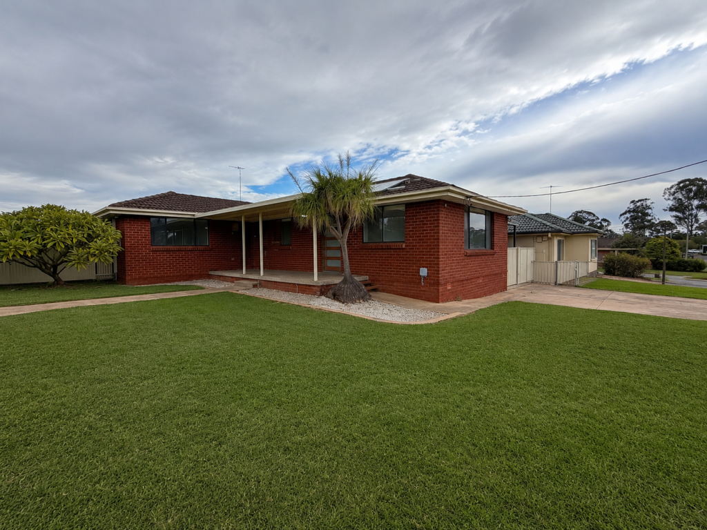 14 Besley St, Cambridge Park, NSW 2747