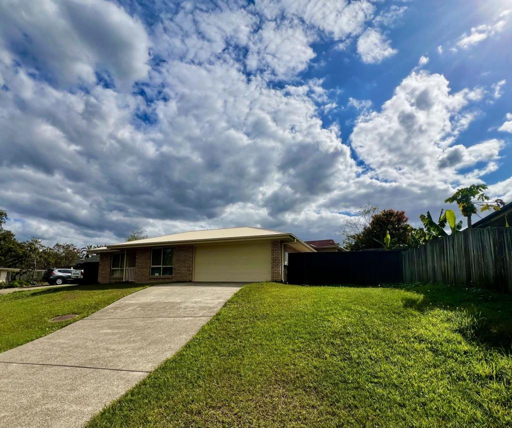 4 Kennerton Ct, Morayfield, QLD 4506