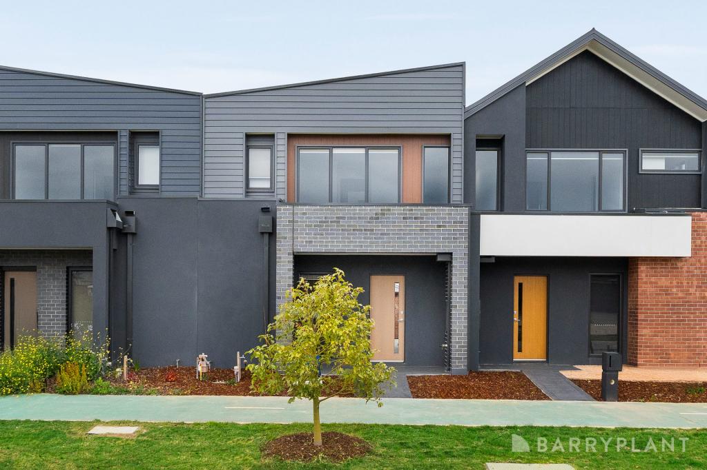 13 Croft Dr, Clyde North, VIC 3978