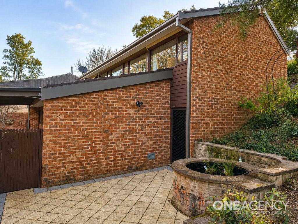 2 Scott St, Springwood, NSW 2777