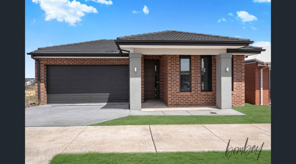 28 LUMIN BVD, KALKALLO, VIC 3064