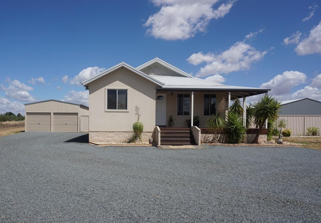 75 BOLTES RD, WEST WYALONG, NSW 2671