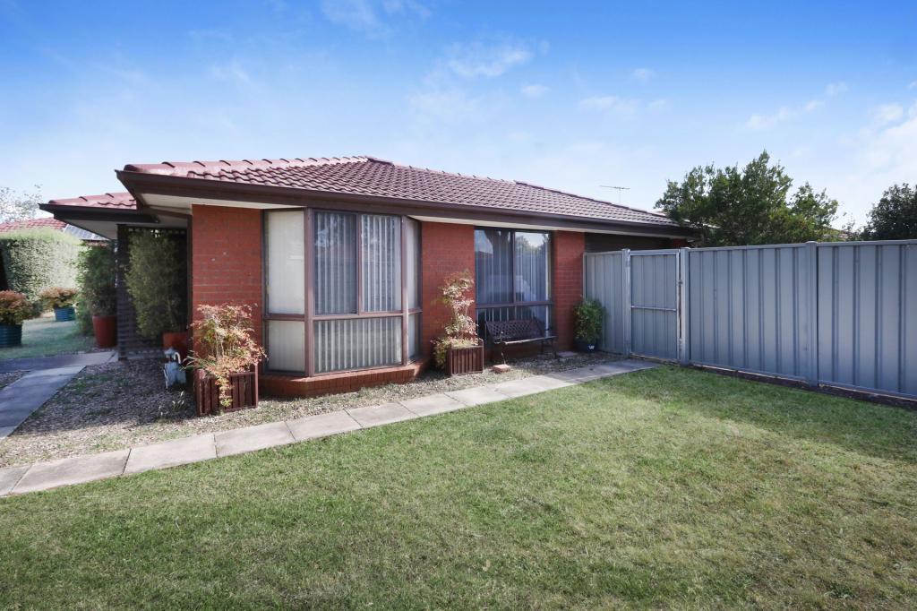 7 Phillip St, Melton South, VIC 3338