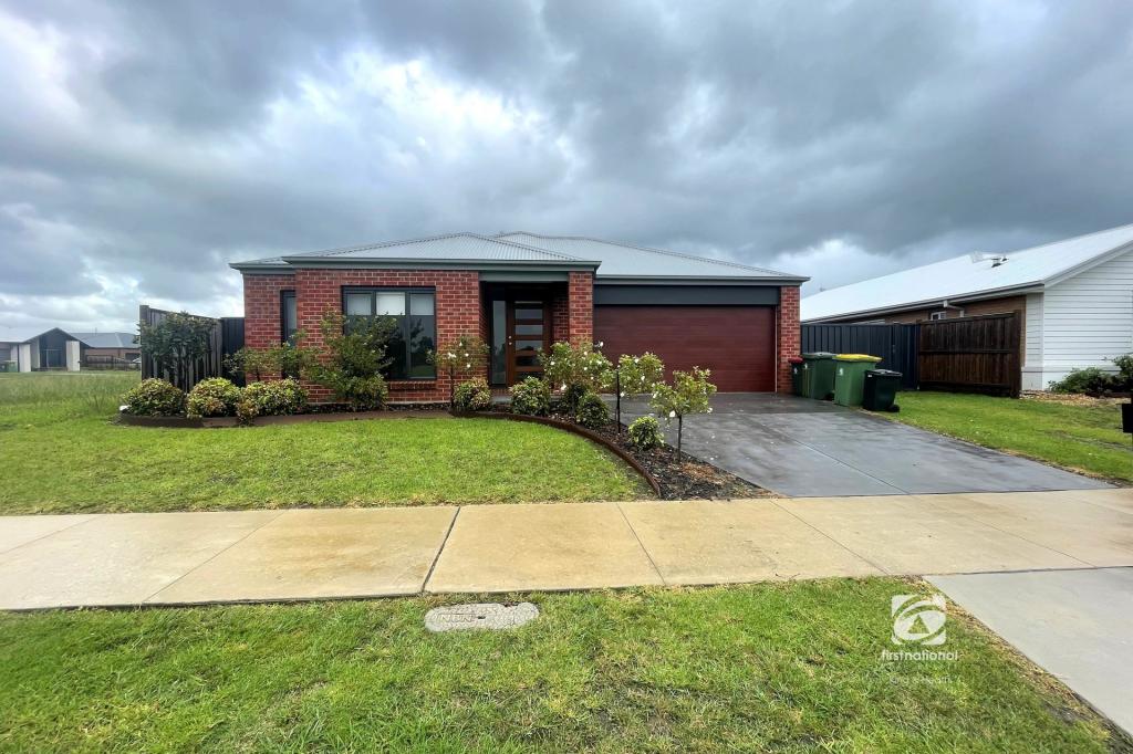 13 BRONZEWING RD, BAIRNSDALE, VIC 3875