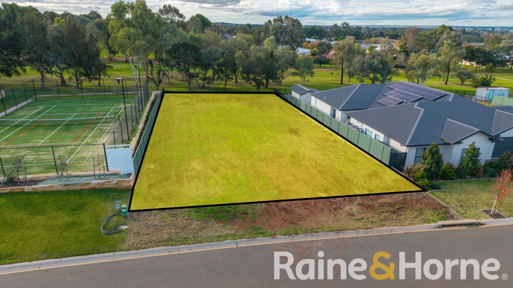 28 SUNNINGDALE CL, DUBBO, NSW 2830