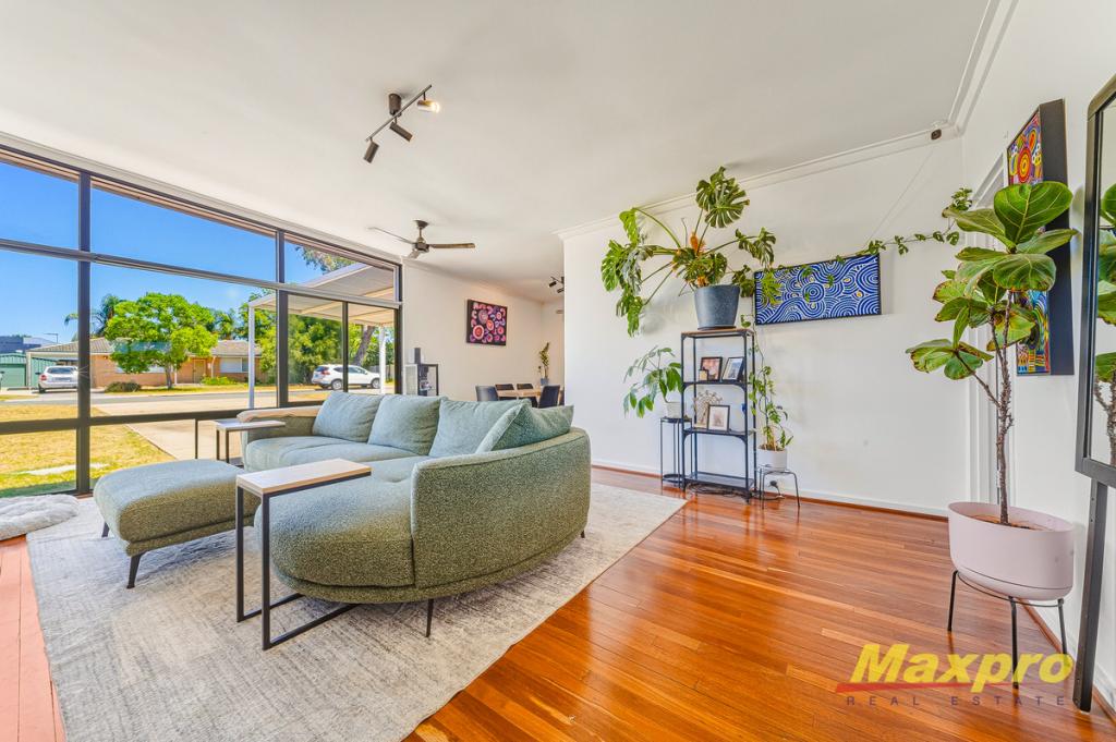 16 BRANDON WAY, LYNWOOD, WA 6147