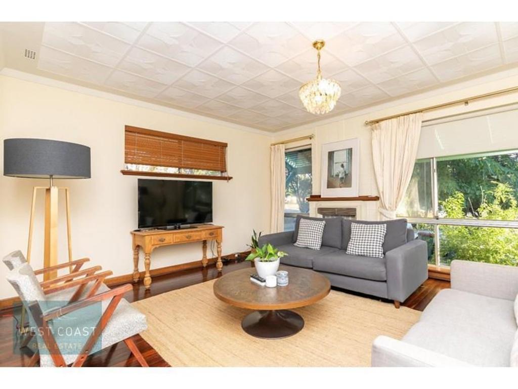 99 Glenelg Ave, Wembley Downs, WA 6019