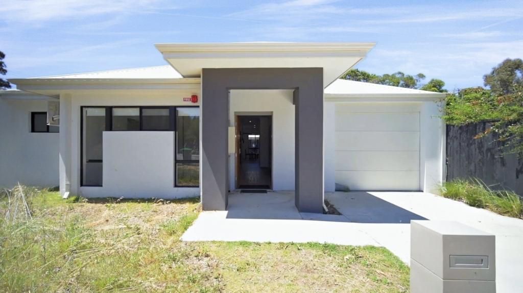 1 Mahonia Way, Forrestfield, WA 6058