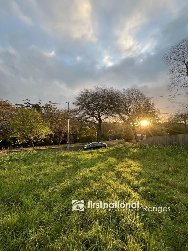 12 REDWOOD RD, GEMBROOK, VIC 3783