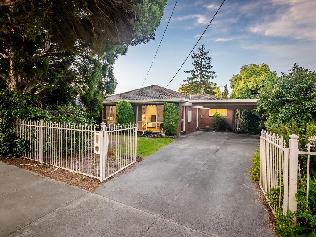 9 Aisbett Ave, Wantirna South, VIC 3152