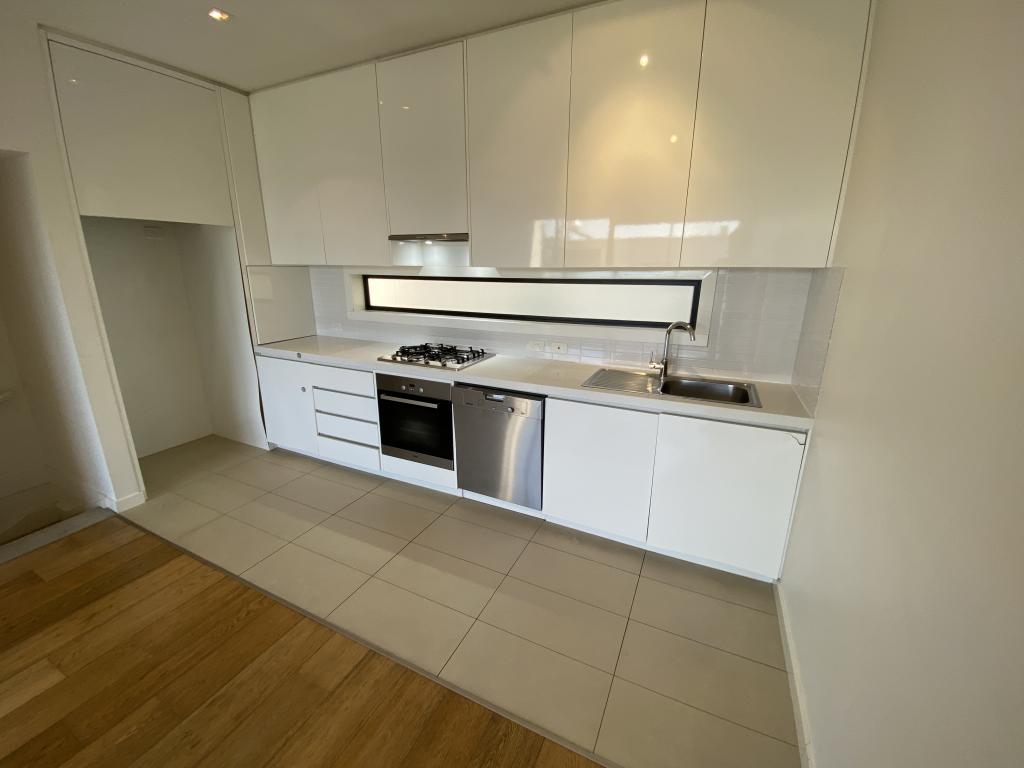 8 Tea Tree Lane, Burwood, VIC 3125